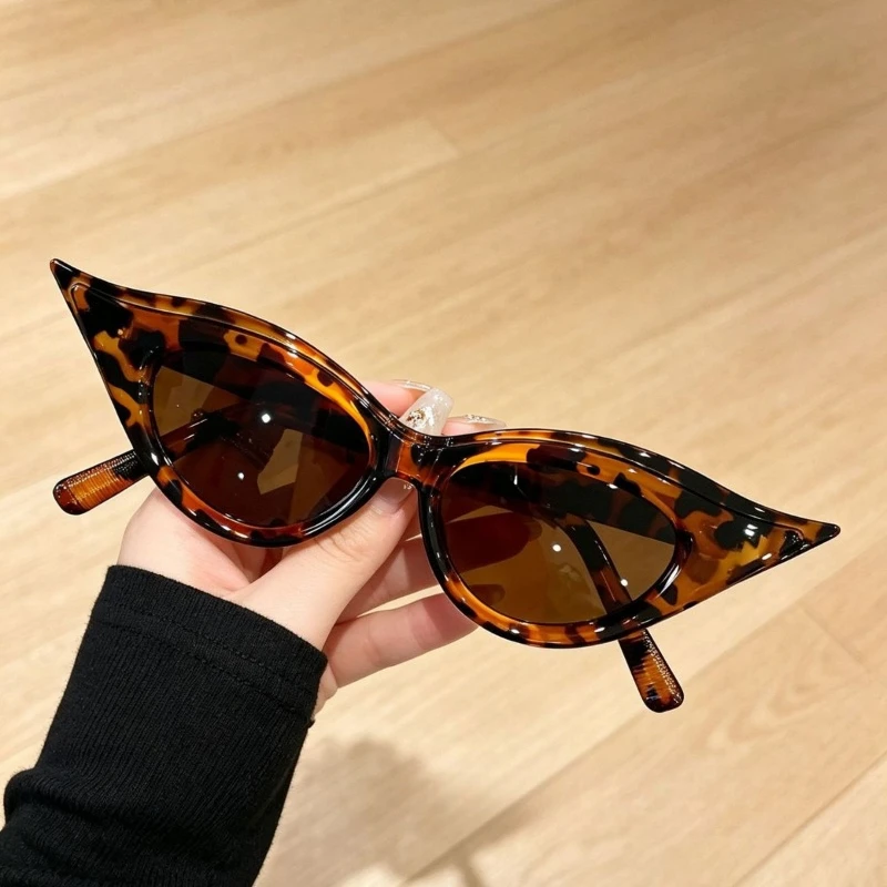 Personality Pointed Cat-eye Trend UV400 Sunglasses Fashion Wear Take Outdoor Anti UV Stage Performances HD Sun Eyewear