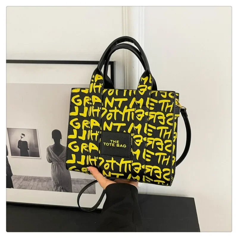 Bolso de mano de Graffiti creativo para mujer, bolso cruzado con letras de mano, personalidad de moda, un solo hombro, oblicuo