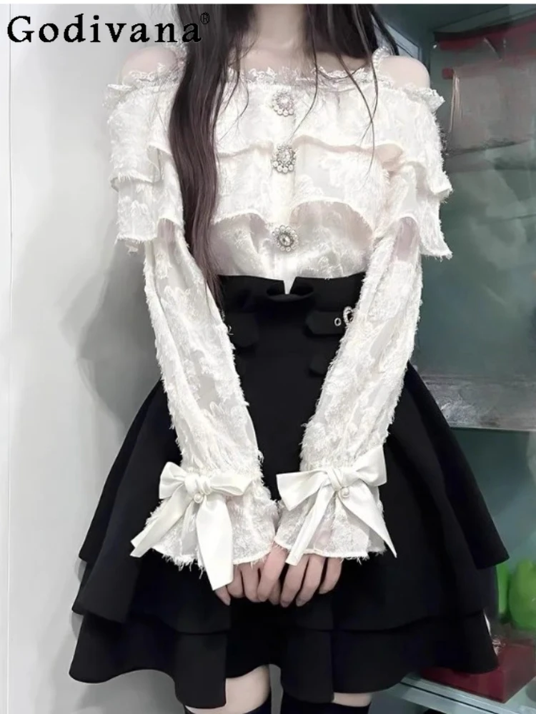 

2025 Autumn New Japanese Sweet Lace Splicing Off-the-shoulder Bow Top Black High Waist A-line Age-reducing Fashion Skirt Sets