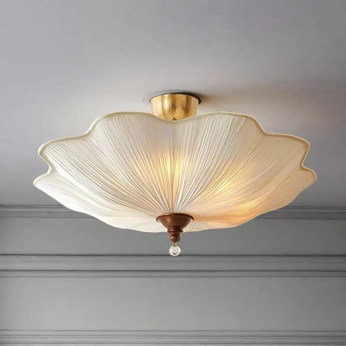 French Vintage Bedroom Ceiling Light, New High-End Vintage Living Room Shell Light, Master Bedroom Eye-Protecting Fabric Light