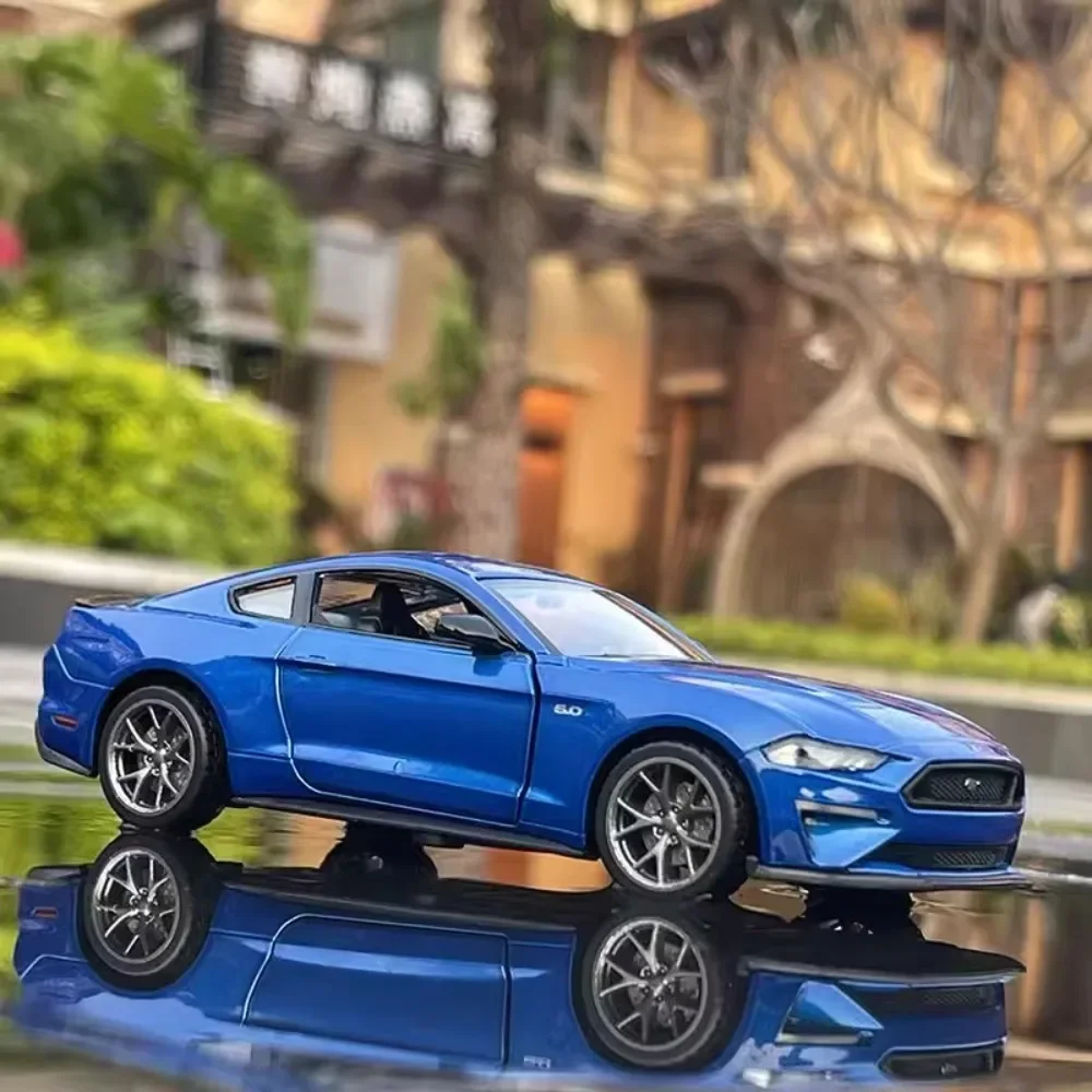 

1:34 MUSTANG GT 2018 спортивный автомобиль, игрушечная модель из сплава, литой под давлением металлический корпус, двери, открытые резиновые шины, звук, свет, откатные игрушки, подарок для детей