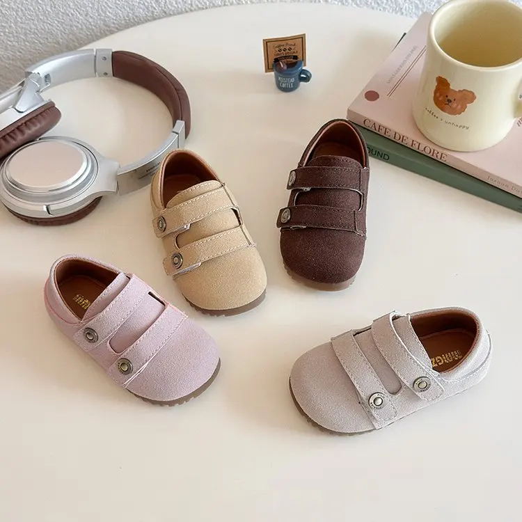 Kids Double Strap Suede Flats, Metal Snap Decor Round Toe Soft Lining Non-slip Rubber Flat Sole For Daily Walking Outdoor Wear