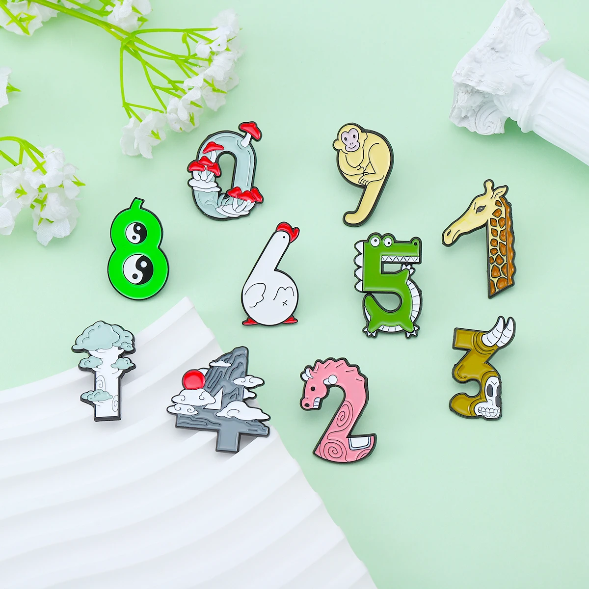 Cute 0-9 Animals Number Letter Brooches Monkey Goose Hippocampus Ox Skull Giraffe Custom Enamel pin Badges Metal Jewelry Gift