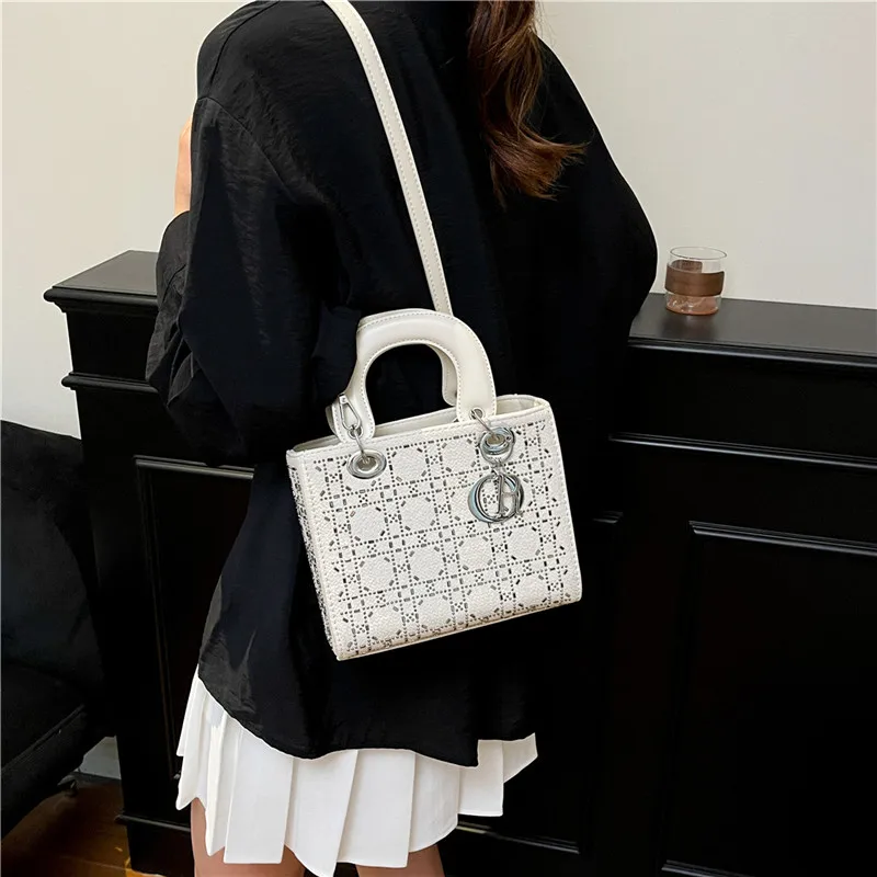 

Sophisticated Small Female Bag Handbag Versatile Evening Clutch Glamorous Shoulder Bag For Women