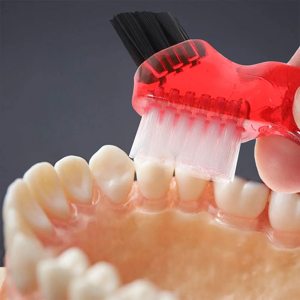 

Набор из 3 многофункциональных щеток для зубных протезов: двусторонние портативные щетки для чистки, мини-щетки для личной гигиены полости рта