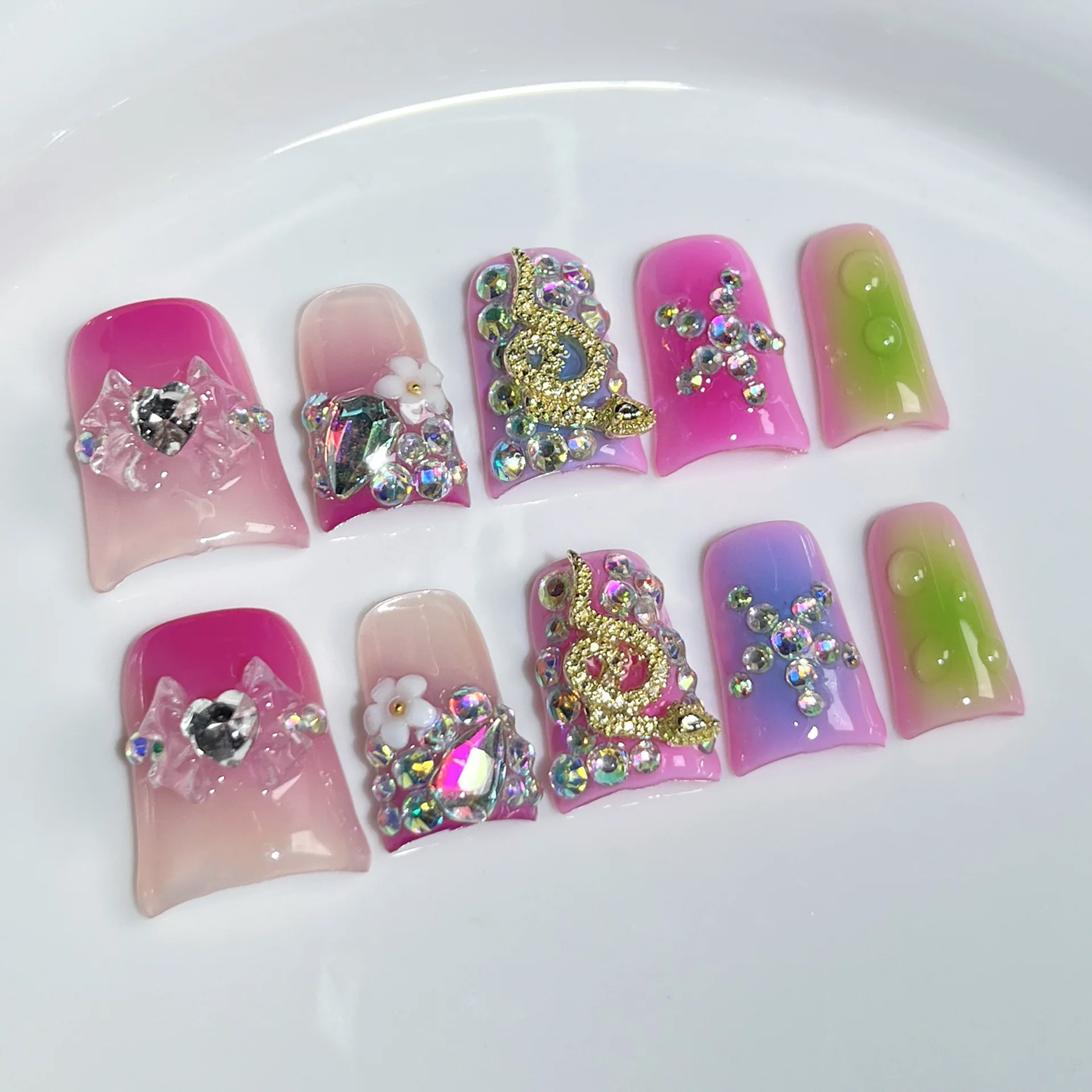 

Handmade Press on Nails Sweet Pink Bow Crystal Decor Duckbill Fake Nail Tips European Heavy Metal Spice Girls False Nail Patches