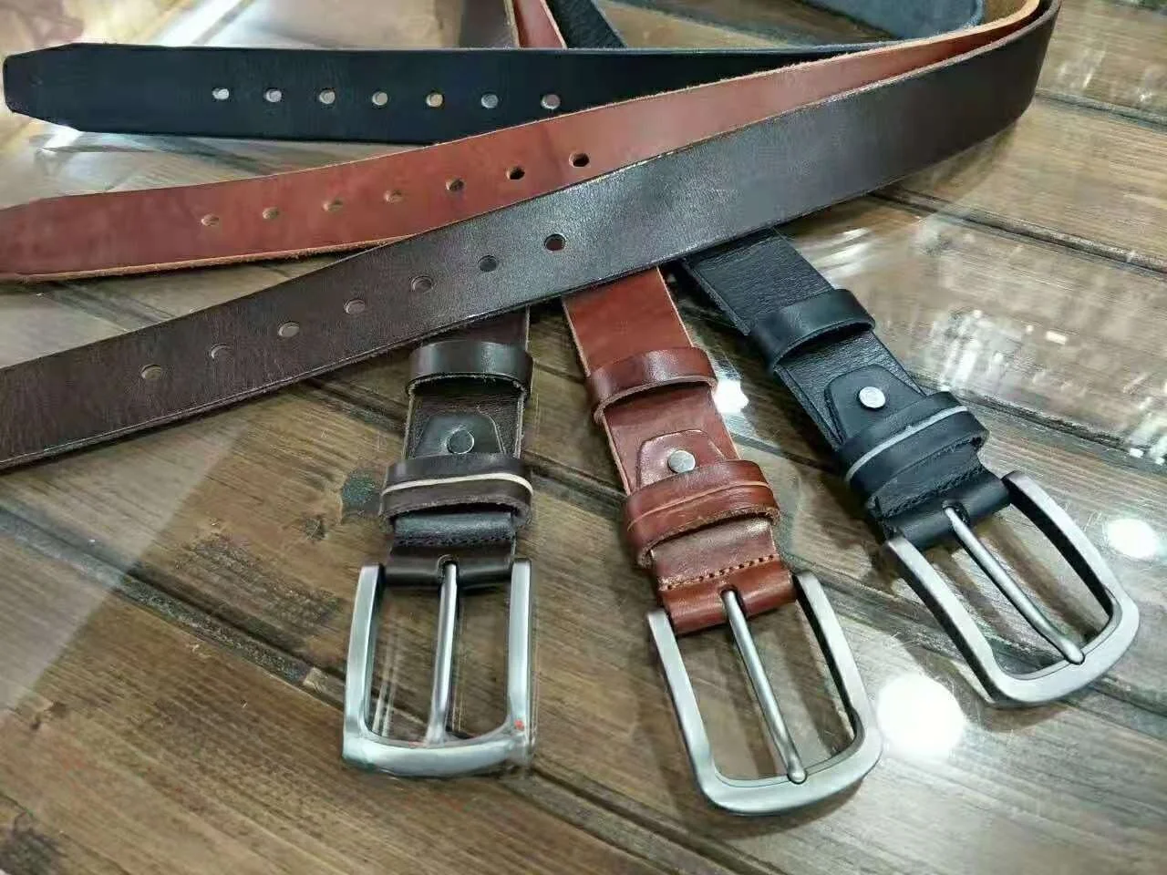 新しいメンズトップレイヤー牛革ウォッシュドベルト-83840-ワイドなめし革ベルトファッショナブルな多用途合金バックルウエストアクセサリー