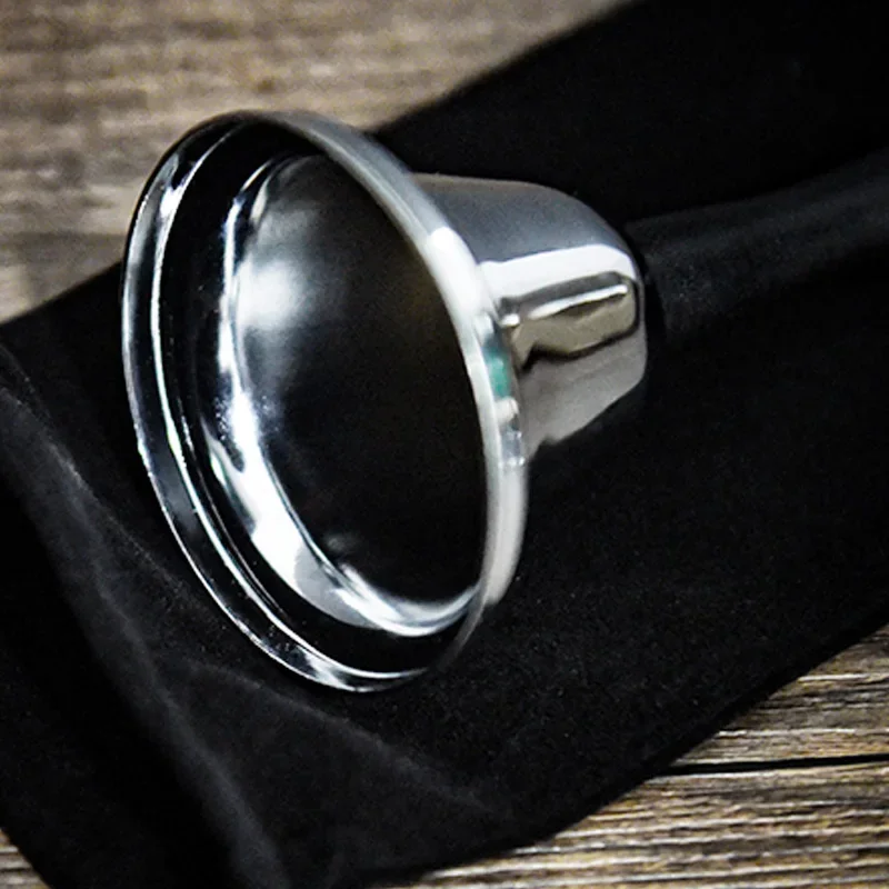 Sztuczki Magiczne z Dzwonkiem: Przeproszony Pierścień, Powietrzny Pierścień, Pojawiający Się Pierścień, Znikający Pierścień, Magia z Bliska, Iluzje Uliczne, Gadżety, Rekwizyty