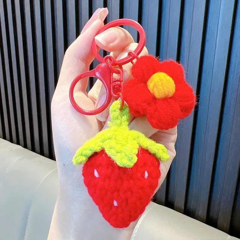 Cute Knitted Strawberry Keychain Bag Keyrings Gift ForIsuzu ASCENDER D-MAX PANTHER