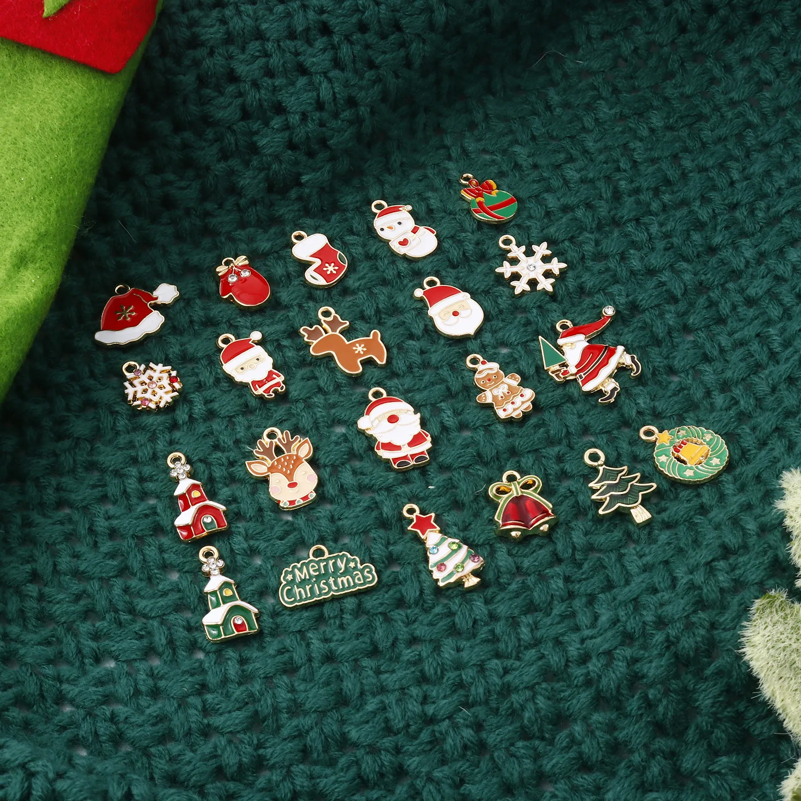 10 PCs Cartoon Christmas Charms Enamel Snowman Santa Claus Gold Color Metal Pendants For DIY Making Necklace Jewelry Findings