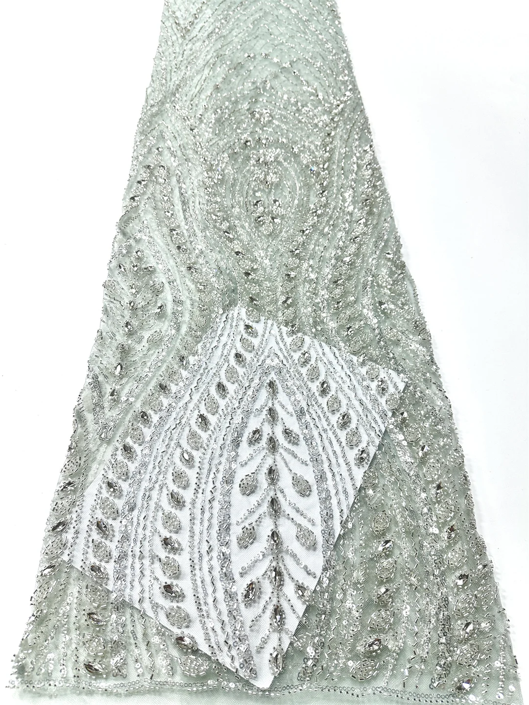

Luxurious Nigerian Stones Beaded Lace Fabric 2026 High Quality Sequins French Embroidery African Lace Fabric For Wedding Sewing