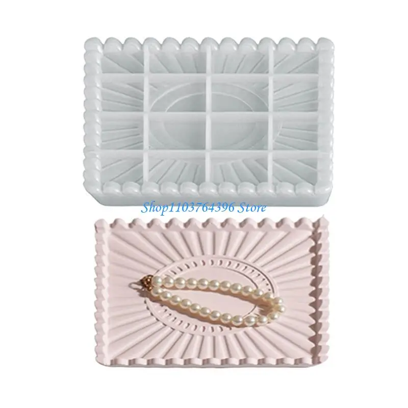 

Lightweight Reusable Silicone Heart Square Mold For Soap Resin Art Projects