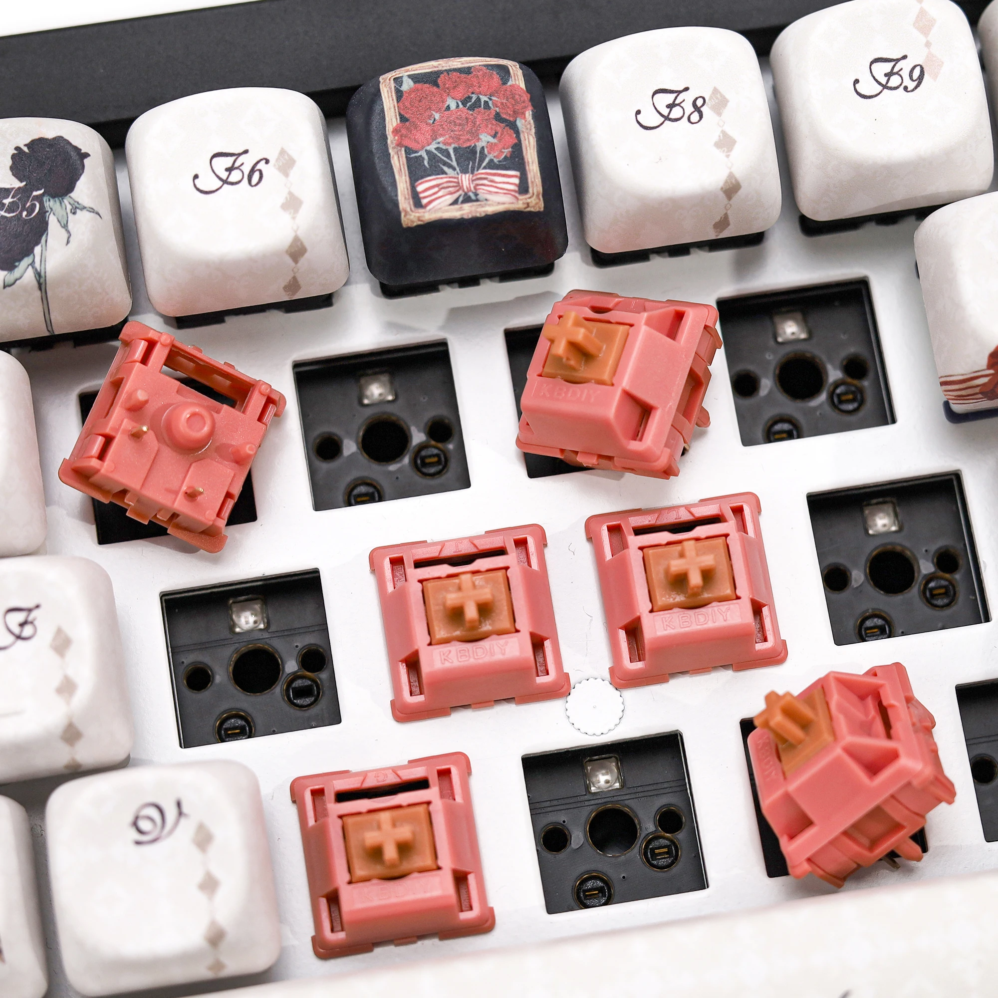 KBDiy RoseWood Switch 5Pin 40gf vorgeschmierte POM Linear Creamy Switches für benutzerdefinierte DIY 60% Gaming mechanische Tastatur Aula F75 Pro – Detail 13