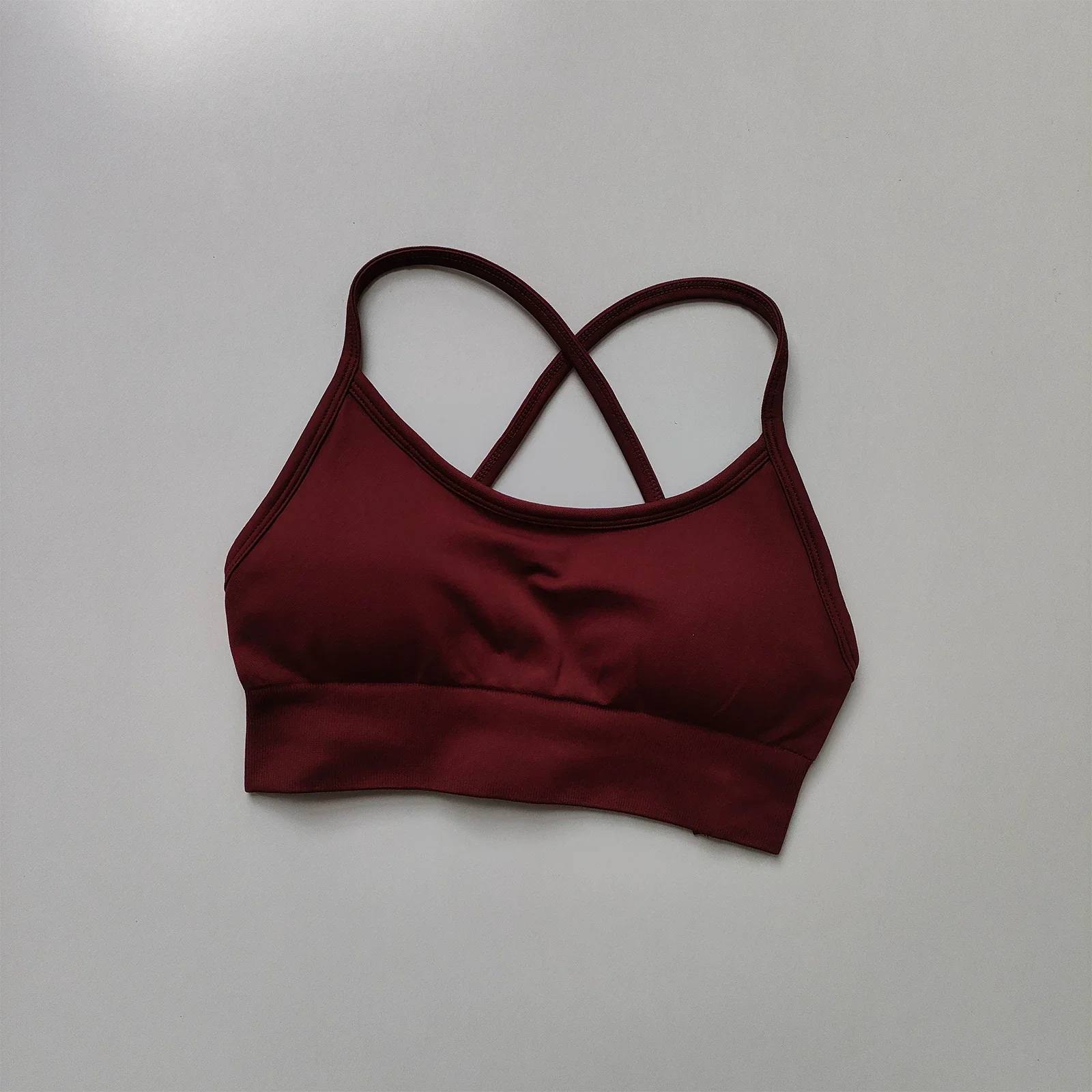 Gepolstertes Yoga-Tanktop für Damen, Fitness-Top mit überkreuztem Rücken, Pilates-Sport-BH, stoßdämpfender Trainings-BH. – Detail 9