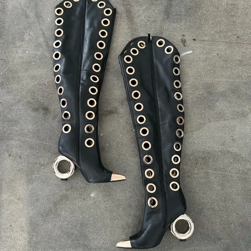 

Silver Eyelets Black Leather Round Heels Over-The-Knee Boots Woman Winter 2026 Silver Metal Pointed Toe Shaped Heels Thigh Boots