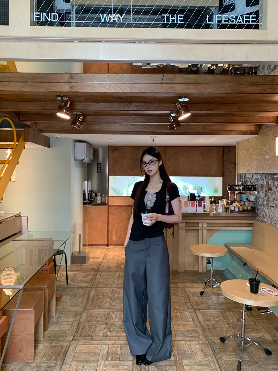 تي شيرت نسائي أحمر قصير الأكمام بتصميم المشاهير، موديل صيف 2025 الجديد، بطول الكتف، أسود، ضيق، مزين بالدانتيل، مثير، أزياء نس... #4