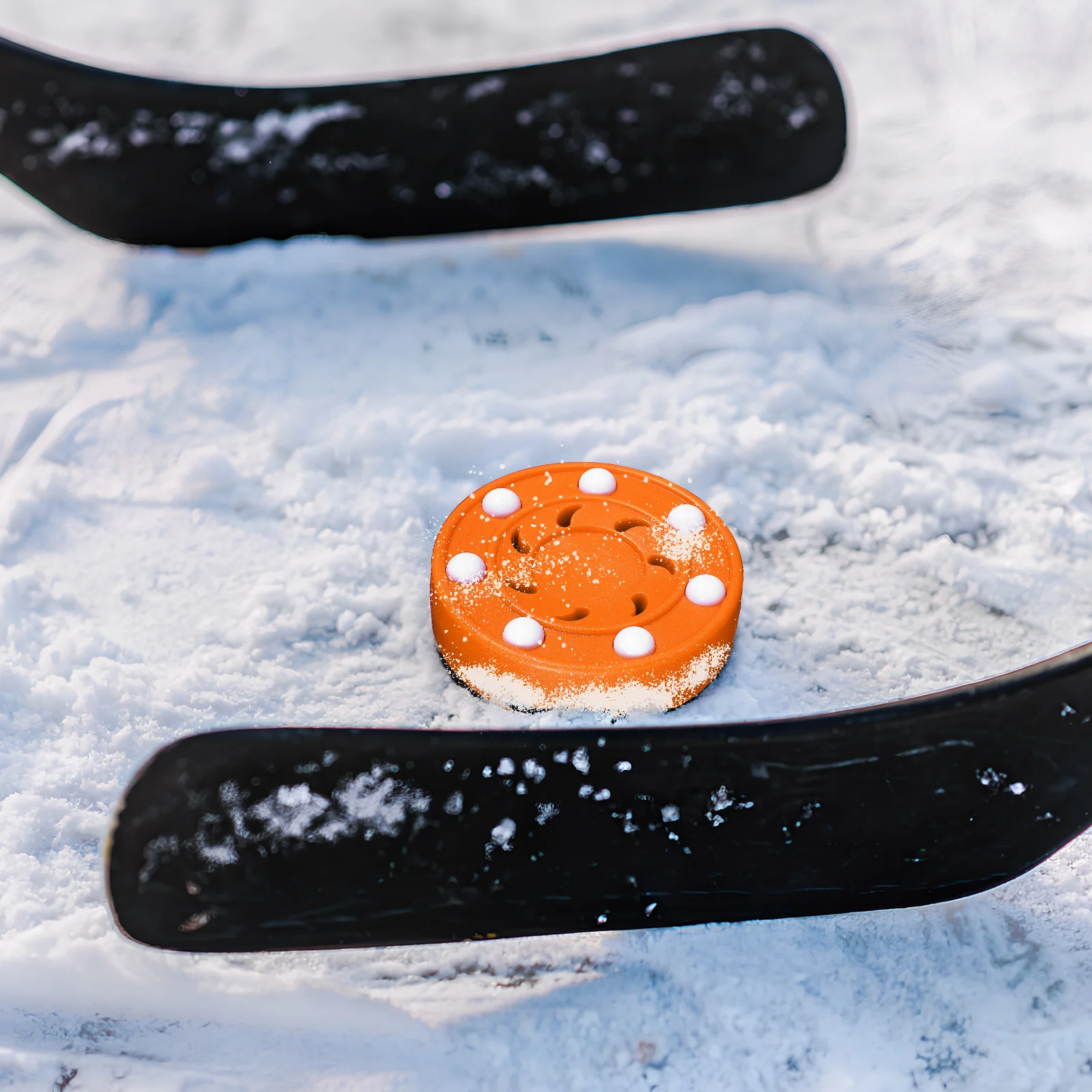 

6pcs Ice Pucks Roller Hockey Balls Training Practice Outdoor Indoor Street Field Hockey Sports Accessories Durable Plastic Pucks