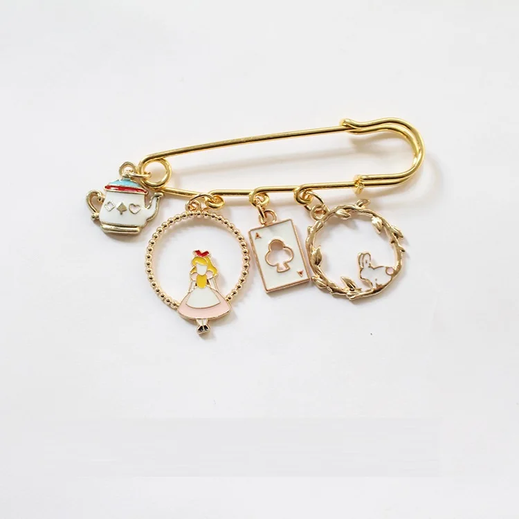 Gioielli di qualità di lusso Alice rabbit spille kitten clock medal abbigliamento e accessori per borse gioielli di tendenza