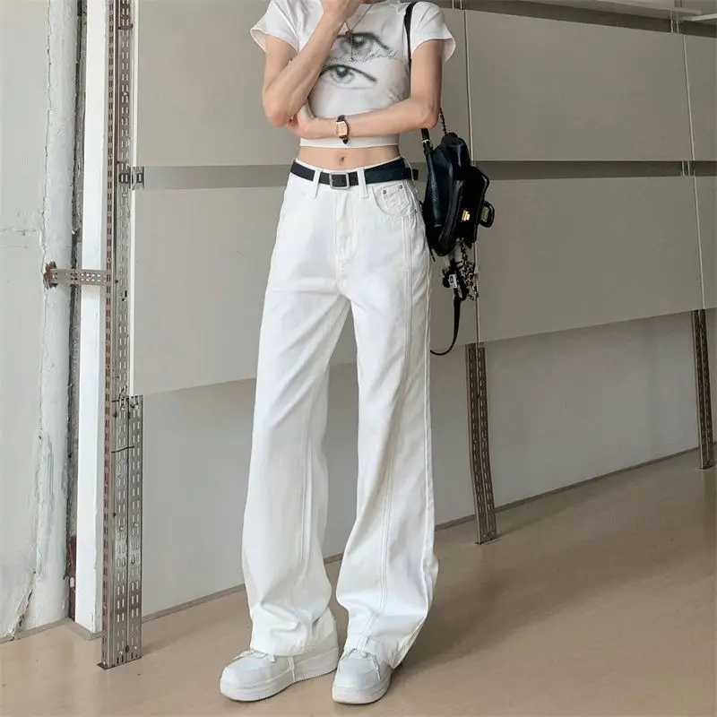 Modische Damen-Jeans mit weitem Bein, Sommer-Jeans mit lockerer Passform und stilvollen Details, lässt Sie herausstehen, hoch taillierte Jeans mit weitem Bein