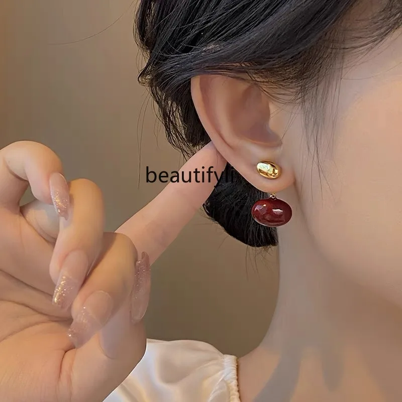 Red Retro Bean-Shaped Stud Earrings Women's New French Entry Lux Special-Interest Design High-Grade Earrings Earrings