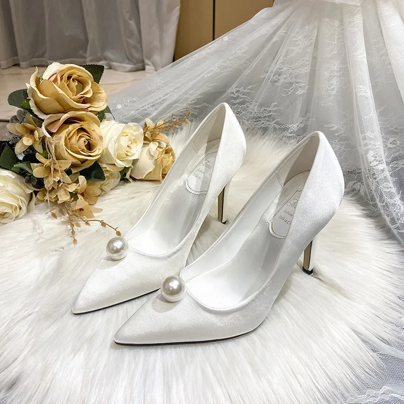 

Spring new pointed toe shallow silk pearl wedding shoes banquet dress large size small size thin high-healed women's shoes