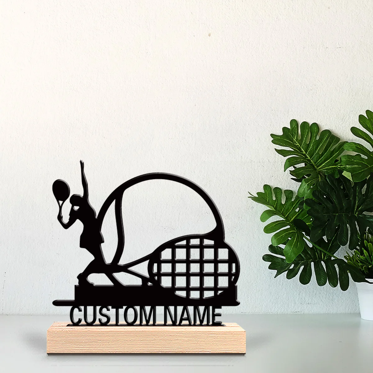 1 Stück romantische personalisierte individuelle Tennis-Metallstatuen, Sportliebhaber-Geschenk mit Holzsockel, perfekt für Schlafzimmer und Gedenken