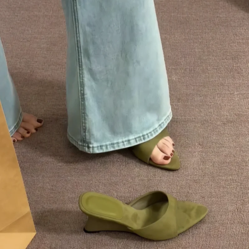 *Sommerneue spitze Pantoletten mit Absatz, bequeme Freizeitpantoletten, modische, heiß begehrte, sexy Bankett-High-Heel-Pantoletten für Damen – Detail 5