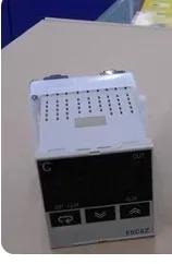 E5CSV-Q1TD-500 E5CSV-R1T-500 온도 컨트롤러 새 제품 재고 있음
