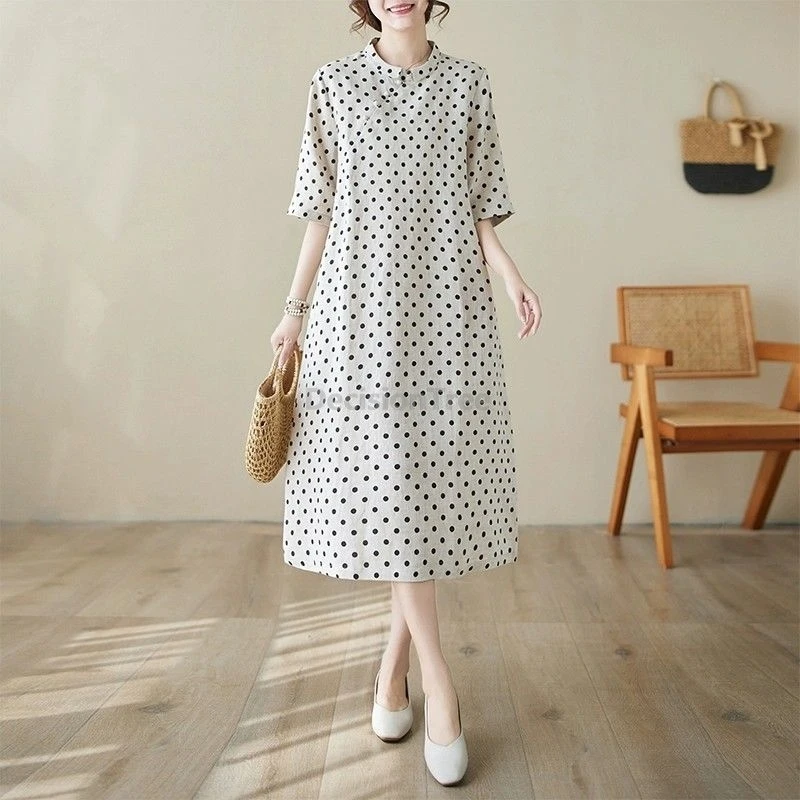 Letnia sukienka w stylu chińskim z bawełny i lnu, cheongsam, podróżna, artystyczna, w kropki, luźna, o kroju litery A, o średniej długości, dla kobiet, ulepszona luźna qipao. — zdjęcie 5