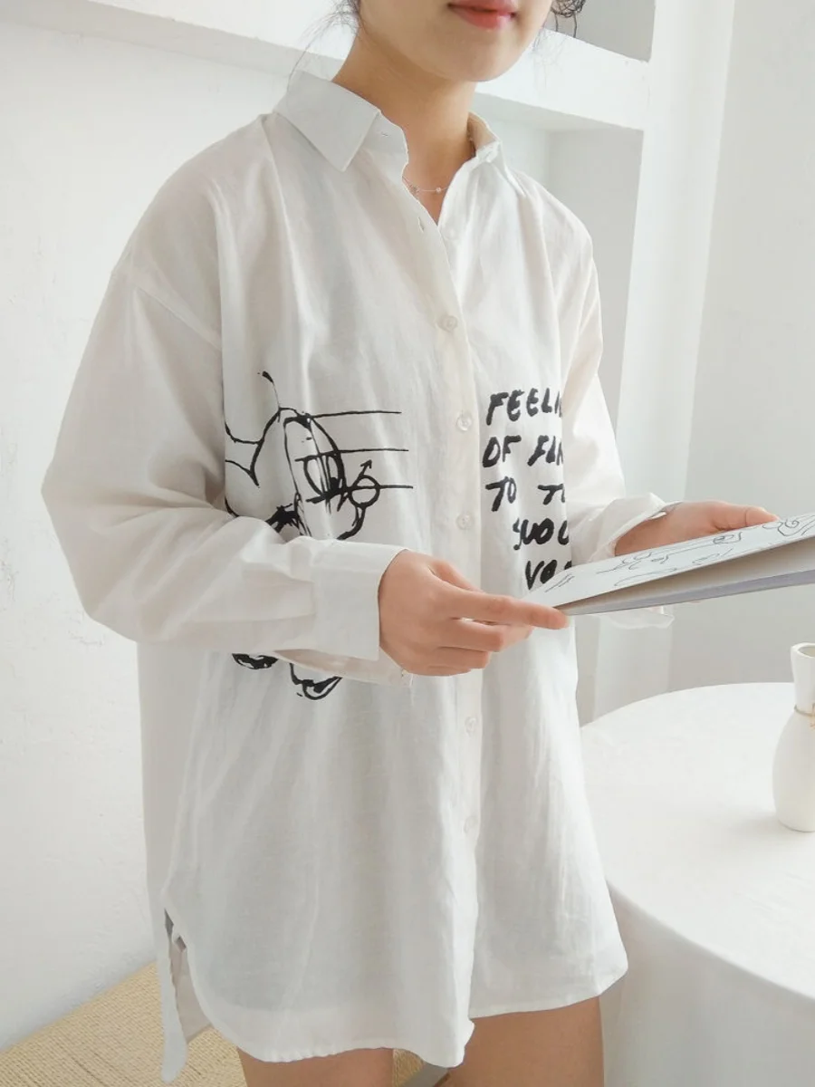 نسخة طويلة فضفاضة بيضاء irt كبيرة الحجم للنساء Faion الكورية Sle زر التفاصيل مادة البوليستر طول عادي Sve