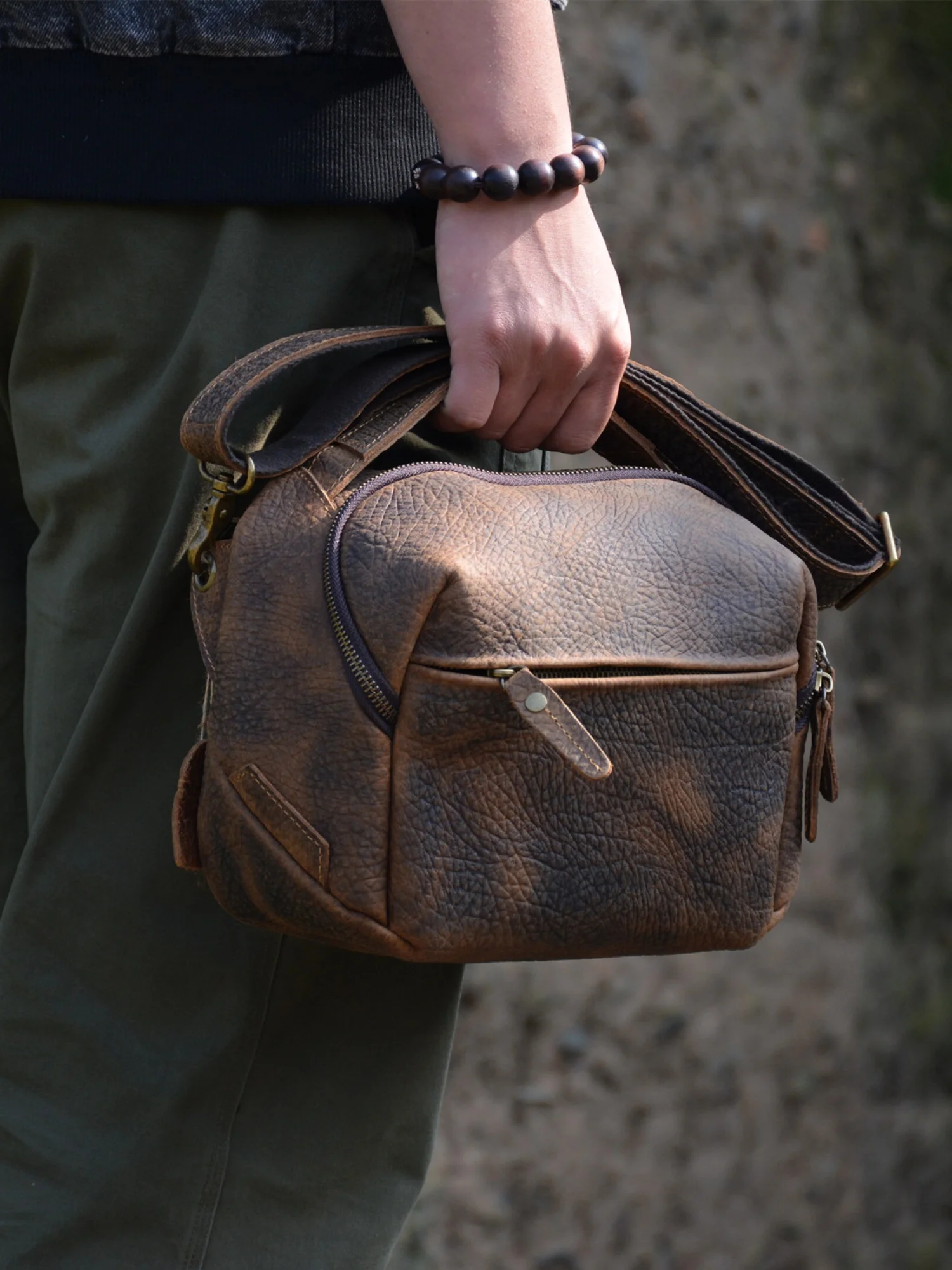 

organizers designers handmade crazy horse cowhide men's shoulder bag outdoor travel sport luxury genuine leather shoulder bag