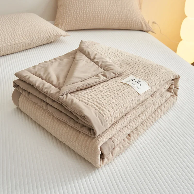 Fluffy Soybean Fiber Summer Duvet Specialized in Breathability Comforter Moisture-wicking Quilted Blanket Quality Queen Quilt