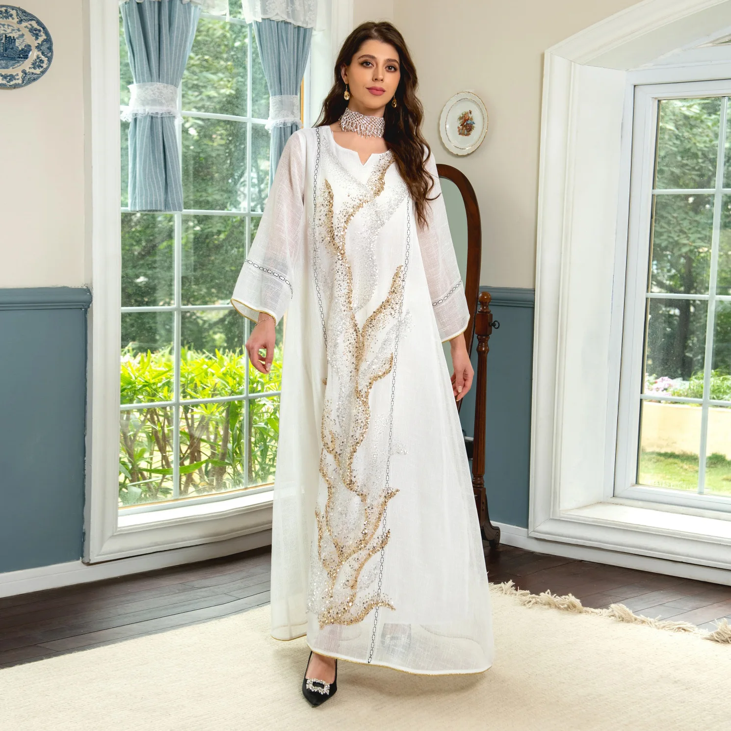 

White Gauze Beads Embroidered Muslim Dress Women Abaya Dubai Saudi Light Luxury Temperament Caftan Kaftan Loose V-neck Abayas