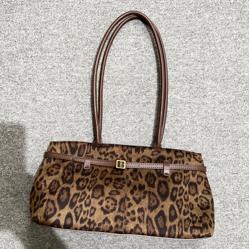 

Винтажная сумка из искусственной замши для женщин, роскошная дизайнерская сумка-кошелек, новинка 2025 года, с леопардовым принтом, пряжка на ремне, подмышками, плечо