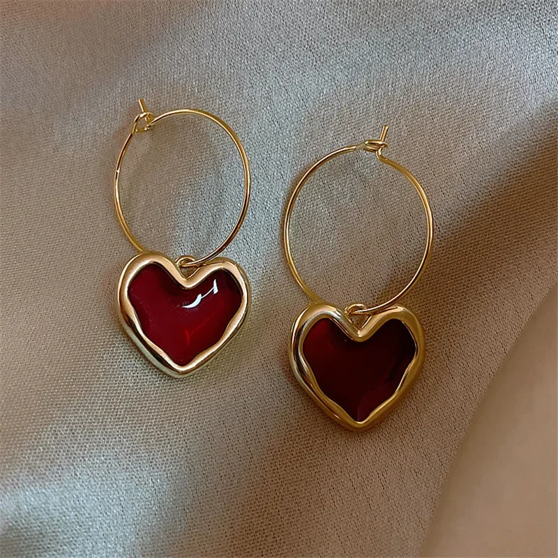 Sweet Burgundy Enamel Heart Earrings for Women Girl Gold Color Metal Love Heart Hanging Dangle Earrings Vintage Jewelry image 2