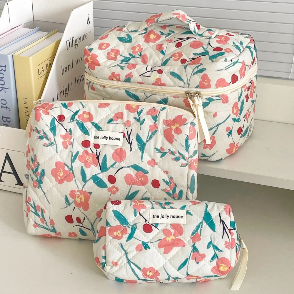 Vintage Cotton Quilted Makeup Bag Large Capacity Multi-function Color Contrast Toiletry Bag Soft Floral Stationery Storage Bag