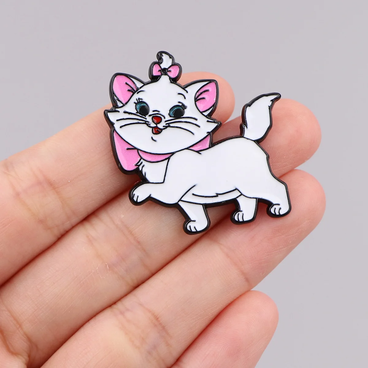 

Cute Funny Things Enamel Pin Badges on Backpack Lapel Pins Brooches on Clothes Gifts for Friends Jewelry Accessories