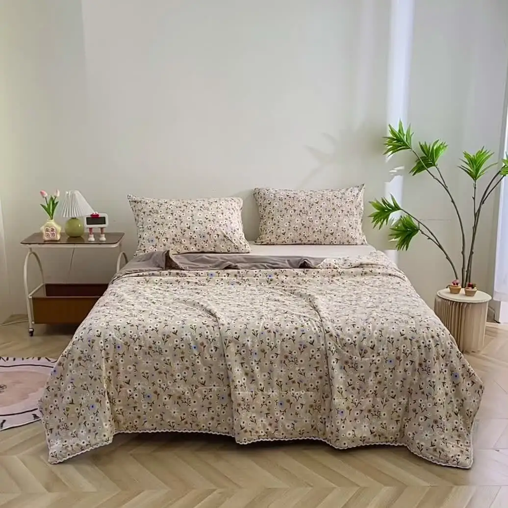 1PC Small Orange Fruit Print Summer Quilt White Background Lace Embellished Soft Skin-Friendly Cool Air Conditioning Quilt for H