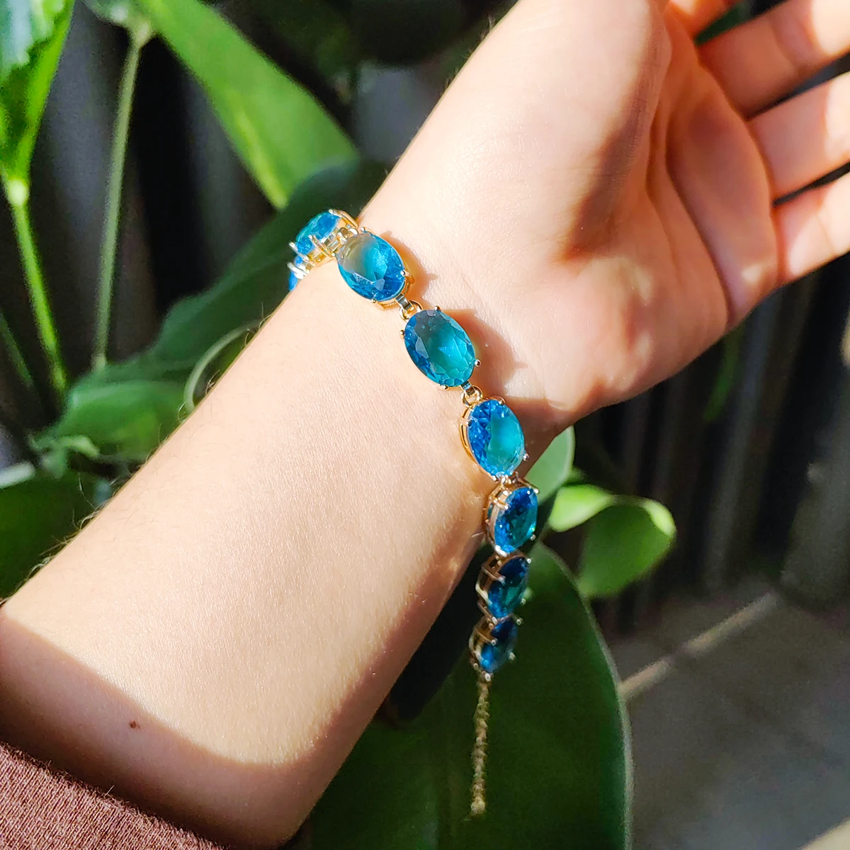 Sky blue copper bracelet Oval Crystal women bracelet elegant simple fashion popular Women's Jewelry Bracelets For Lover Friend