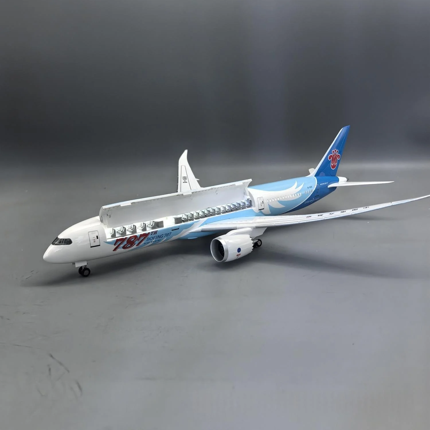 43cm Aircraft Models B787-9 China Southern Cabin Door Can Open Resin Model Plane With Stand For Aviation Enthusiasts Gifts