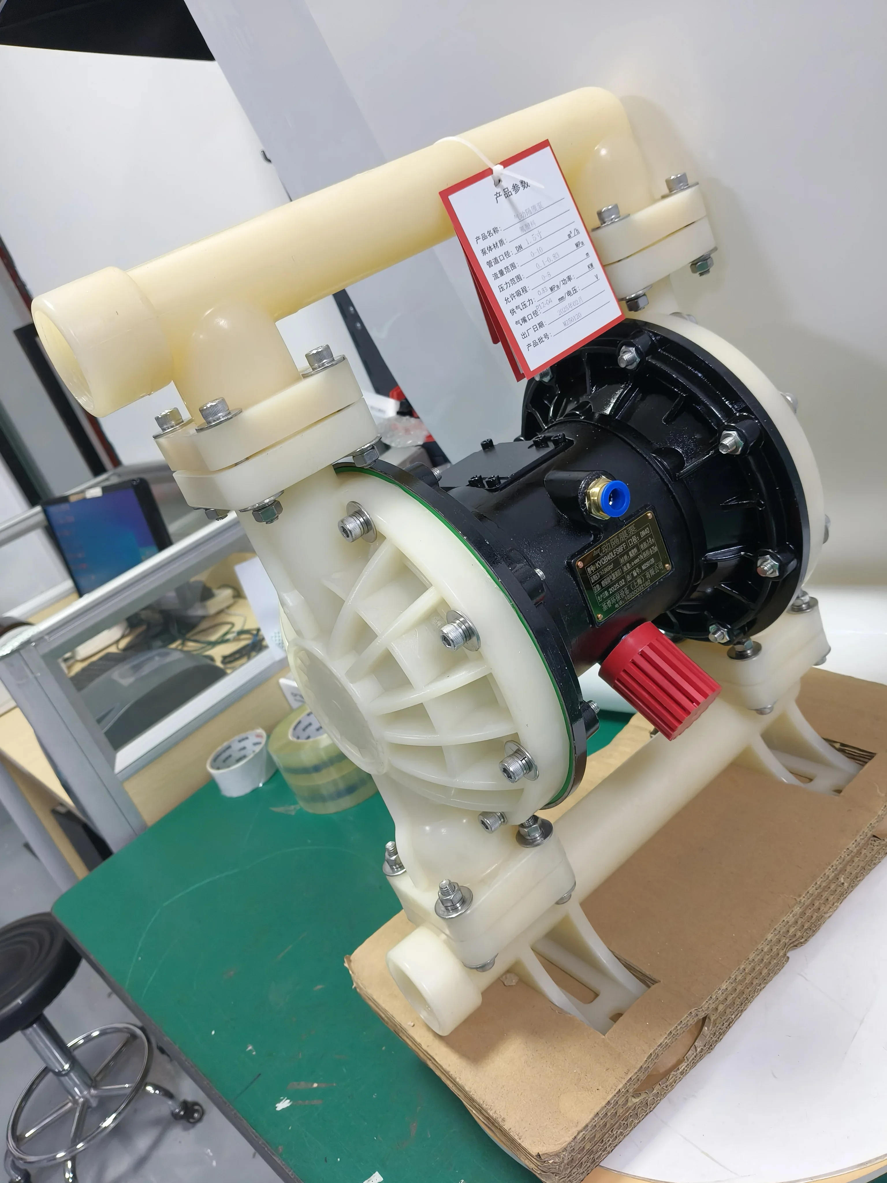 Cost-effective 1.5 inch PVDF pneumatic double diaphragm pump with PTFE diaphragm