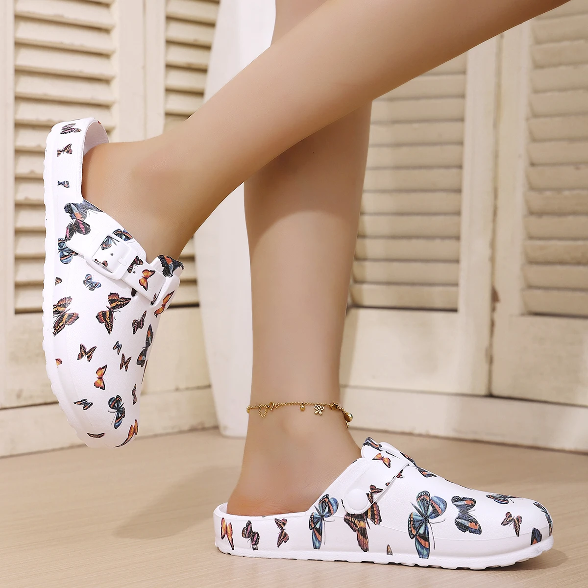 Modische Wickelsandalen für Damen, weißer Schmetterlingsdruck, Keilabsatz und dicke Sohle, EVA-Material, stilvoll und vielseitig, bequem, S – Detail 4