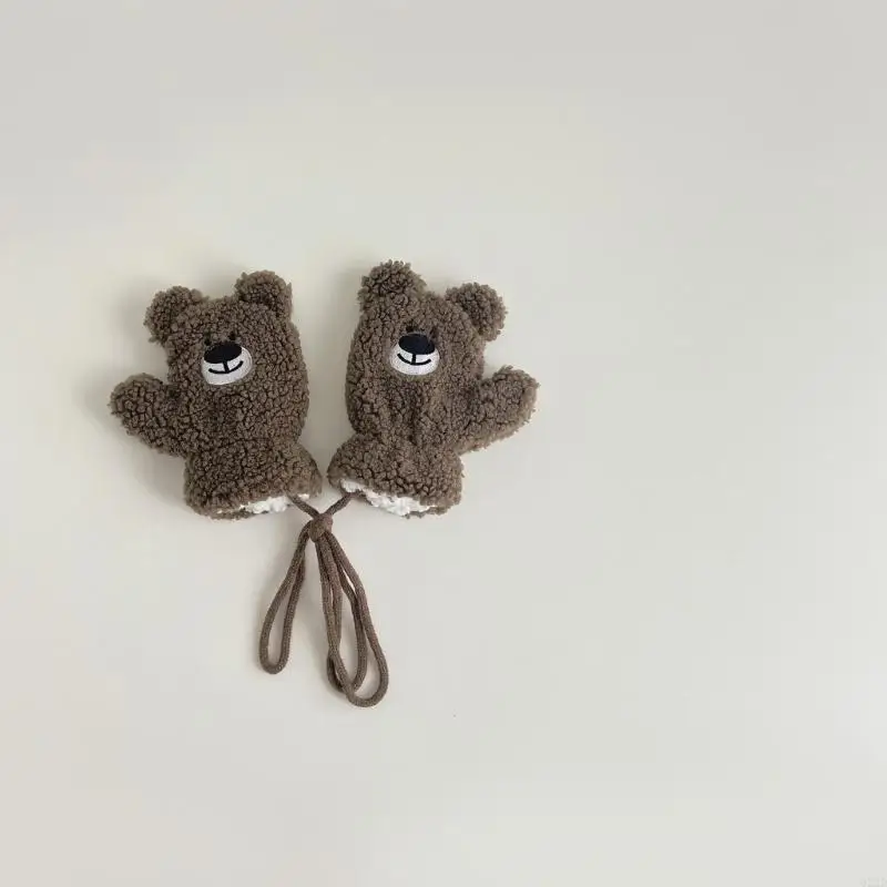 

Q22D Fashionable & Functional Winter Gloves for Girls Embraces the Cold with