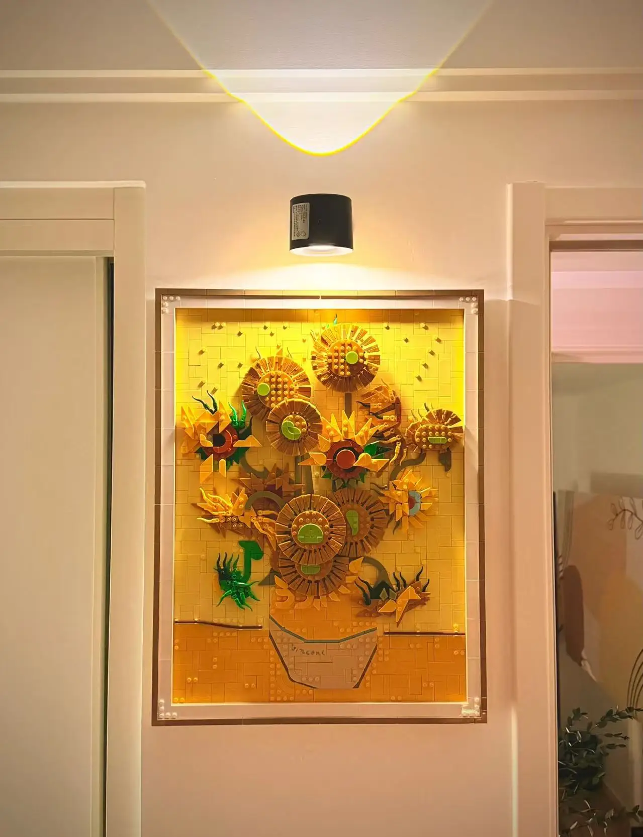 

New Sunflower World-famous art painting Van Gogh model building blocks Creative decoration toys Adult Christmas Birthday childre