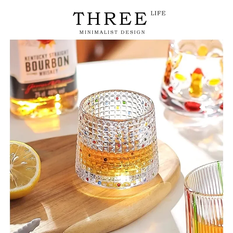 Glass with whiskey glass rotating decompression cup tumbler crystal glass