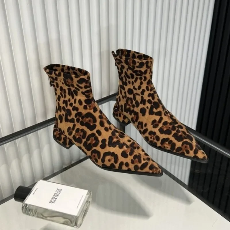 Botas Chelsea retrô para mulheres, botas elásticas de perna curta versáteis, salto quadrado, estilo britânico