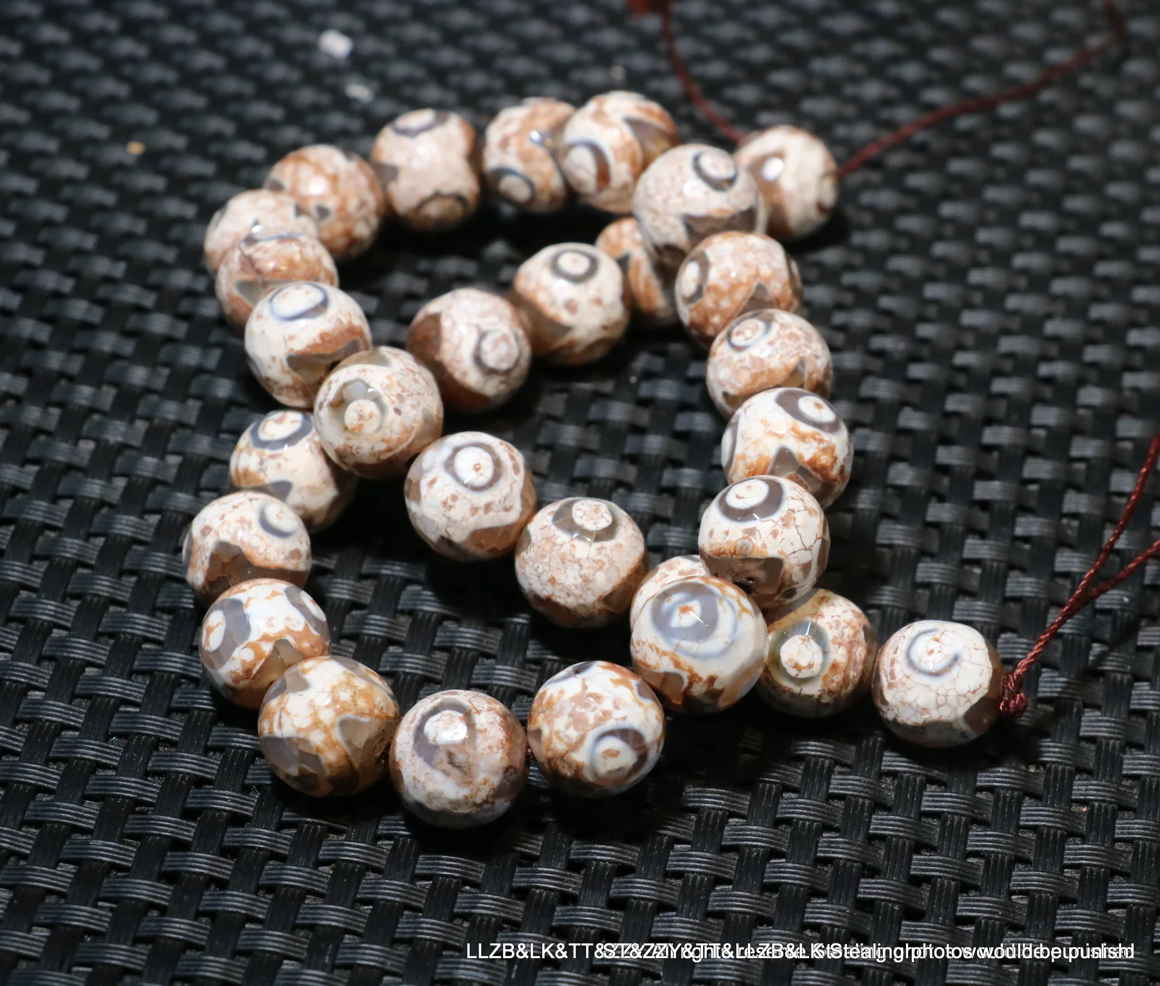 A Strand of Magic Power Energy Tibetan Old Agate 3 Eye Many Views Totem 12MM dZi Bead Amulet For DIY UPD220724A25