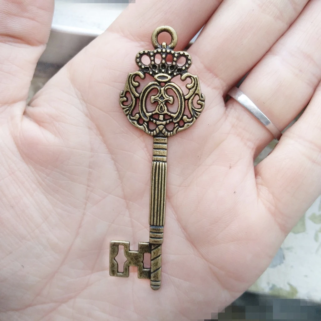 10pcs Jewelery Pendants Charms Hand Made Crafts Suspension Big Key Crown DIY Metal Retro Bronze Plated DIY Components Wholesales