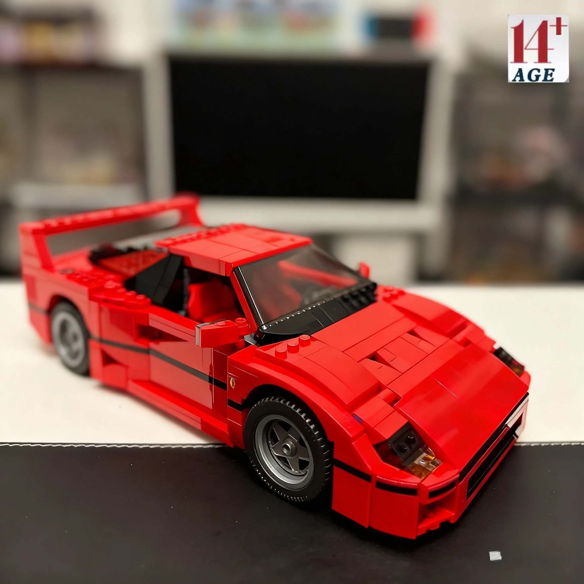 

В наличии 10248 кирпичей F40 Совместимый красный MOC-49743 Спортивный автомобиль 1192 шт. Сращивание Творческое образование Праздничная игрушка Модель DIY Детский подарок