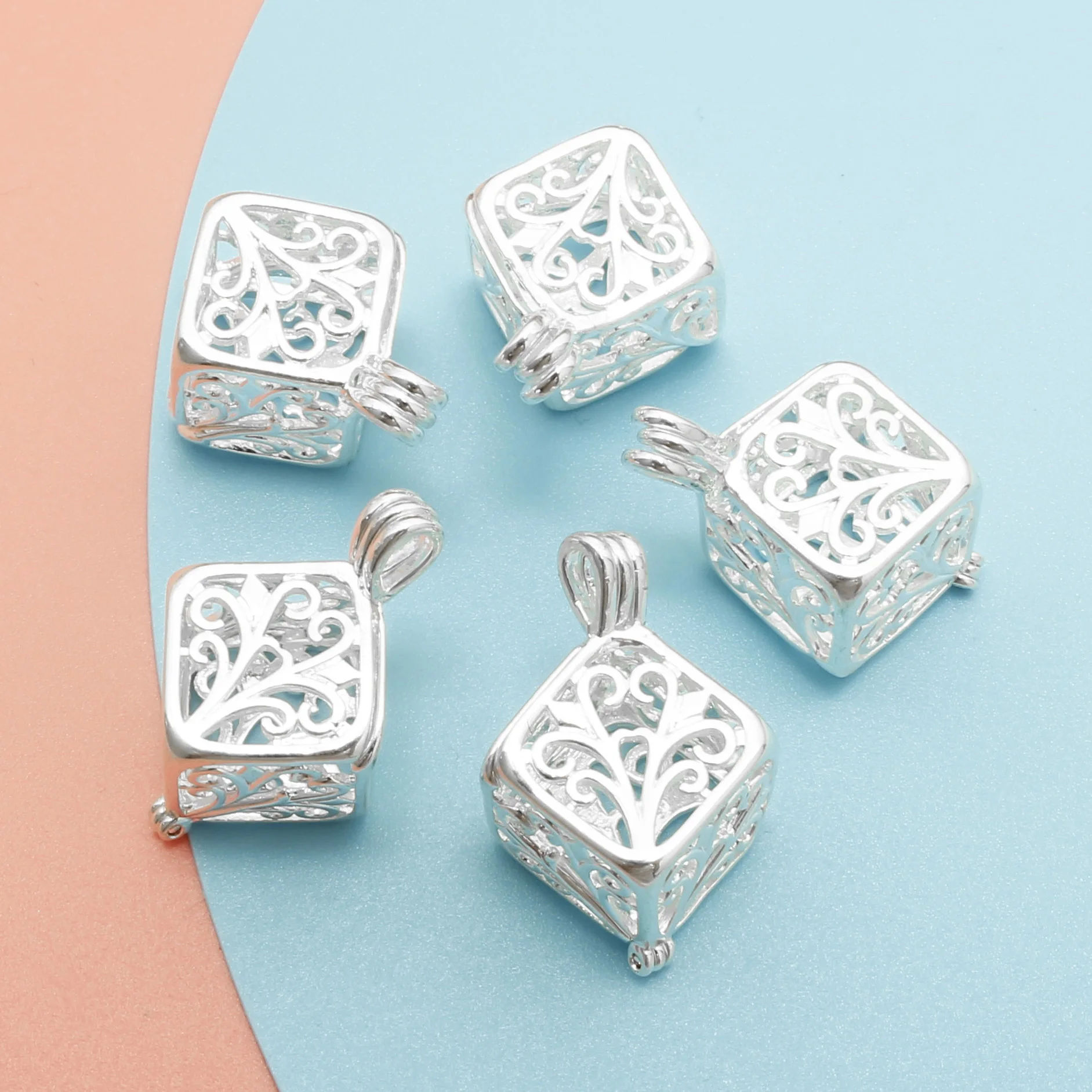 

10pcs Copper Cube Pearl Cage Necklace Pendant Aroma Oil Ddiffuser Adds Your Own Pearl Stone Makes It More Attractive